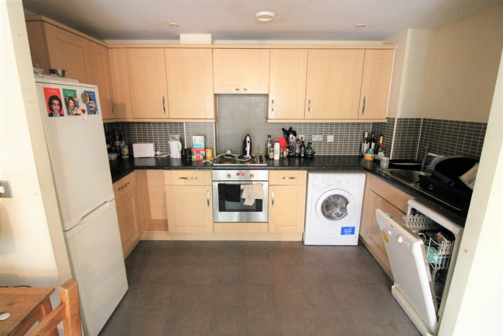 Flat Harry Zeital Way in Greater London