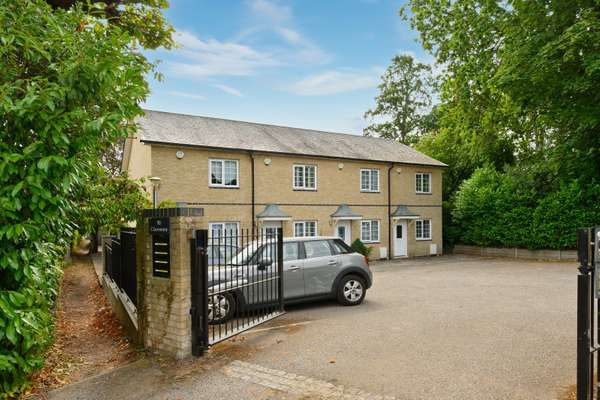 House Chobham Road in Sunningdale