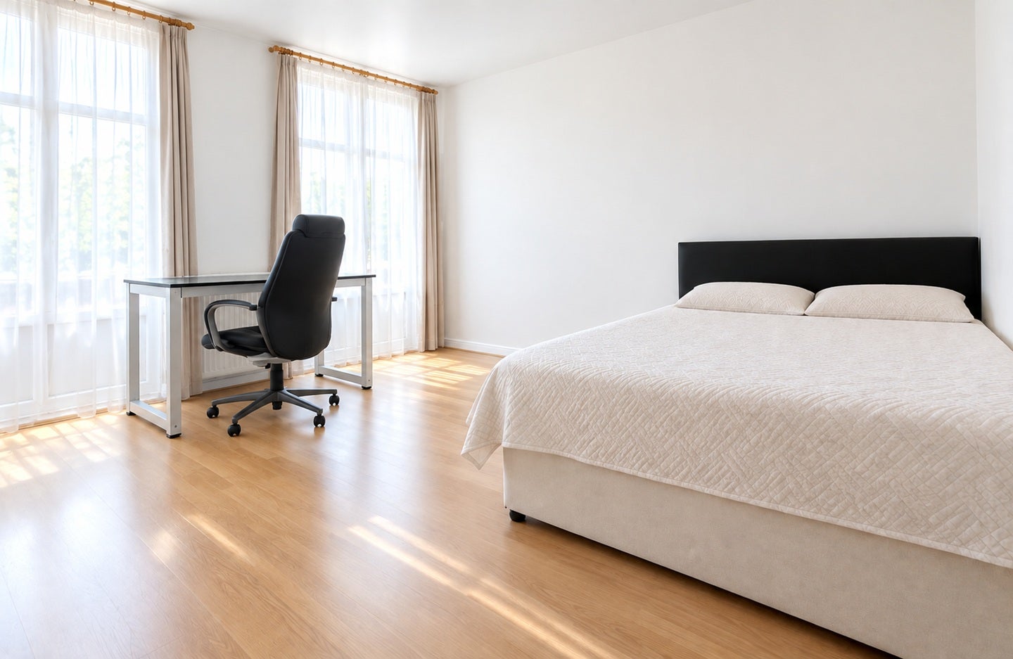 Flat Maddams Street in Greater London