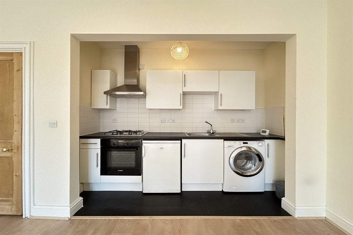 Flat Sherborne Road in Basingstoke and Deane
