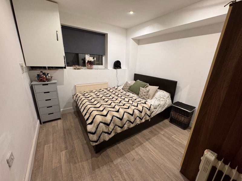 Room Othello Avenue in Warwick
