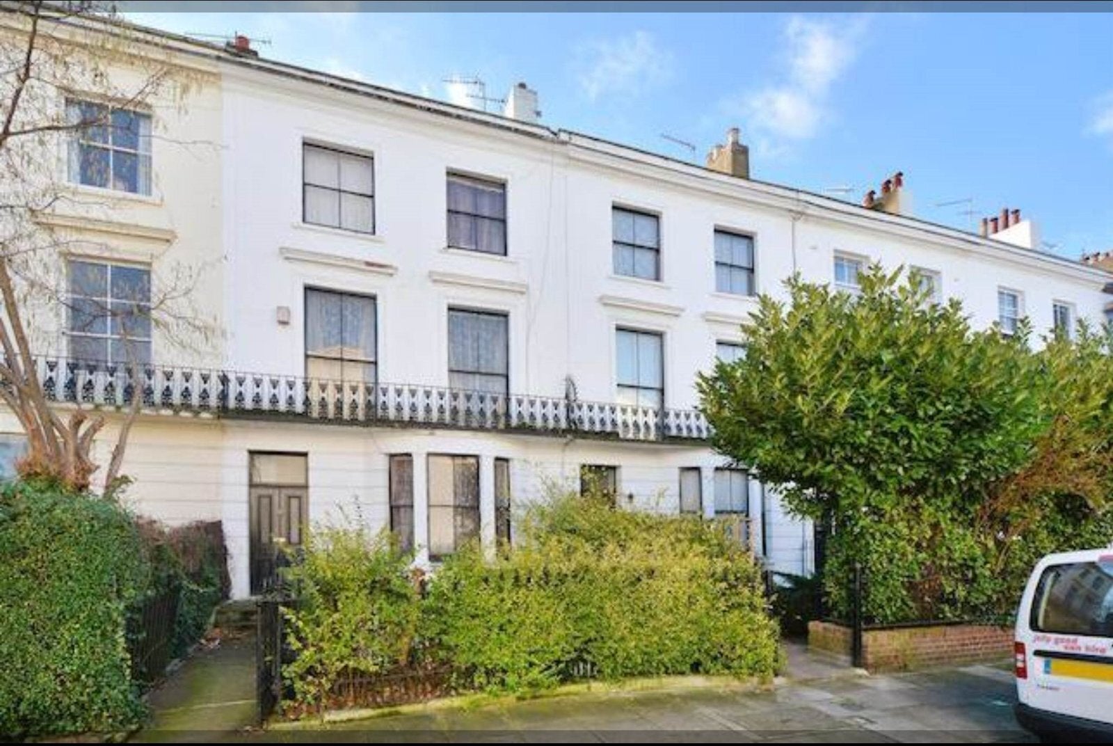 Flat Bolton Road in Greater London