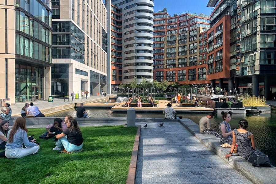 Flat Merchant Square in City of Westminster