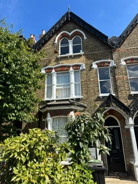 Flat Osborne Road in Greater London