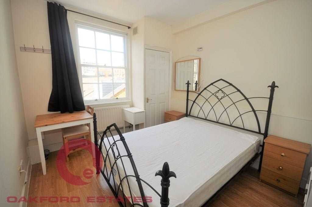 Flat Prince Regent Mews in Greater London