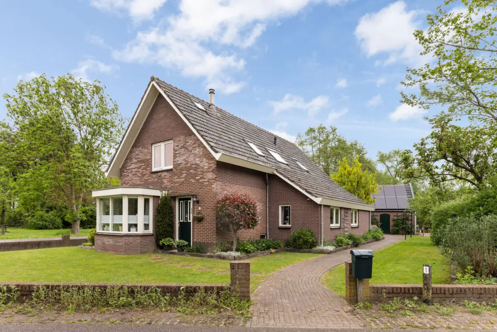 Huis Hogestraat 1 in Oene