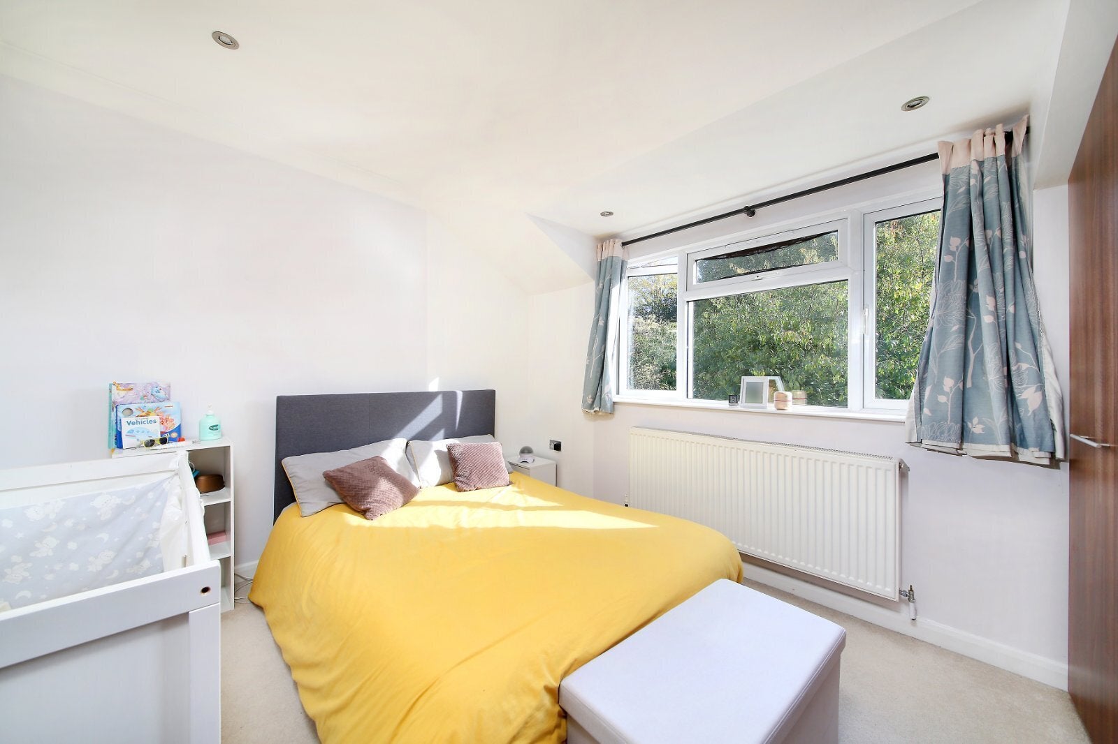 House Fownes Street in Greater London