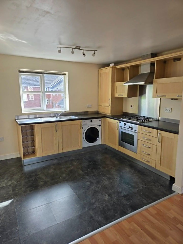Flat Greenwood Road in Manchester