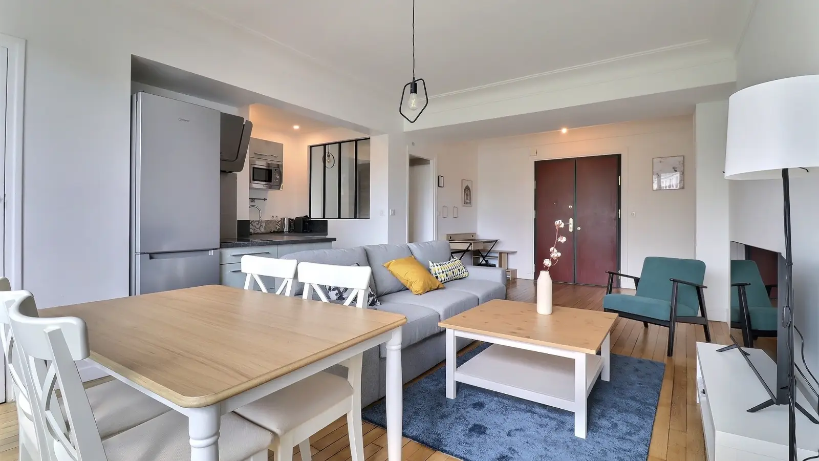 Flat Rue Biot in Paris