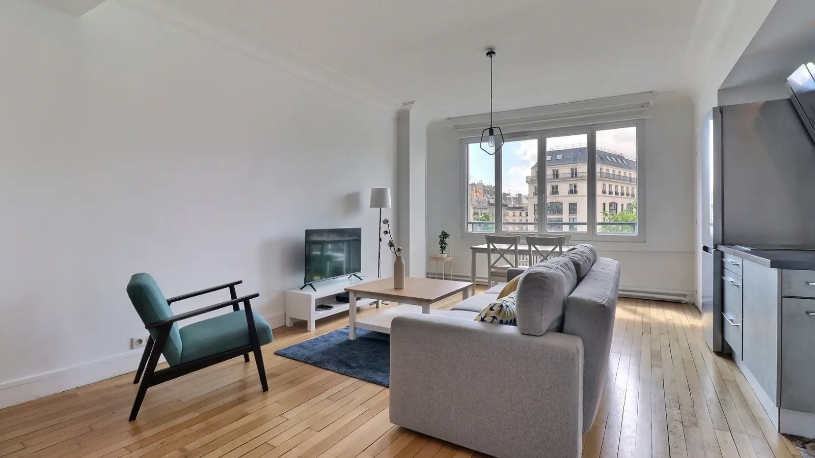Flat Rue Biot in Paris