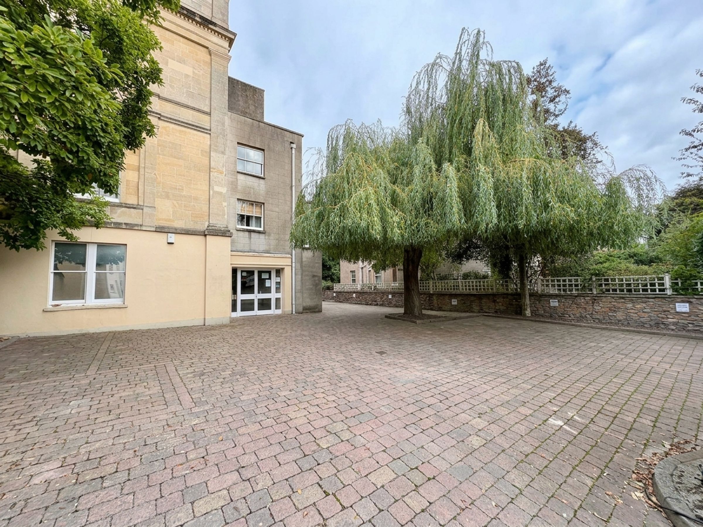 Flat Clifton Park in Bristol