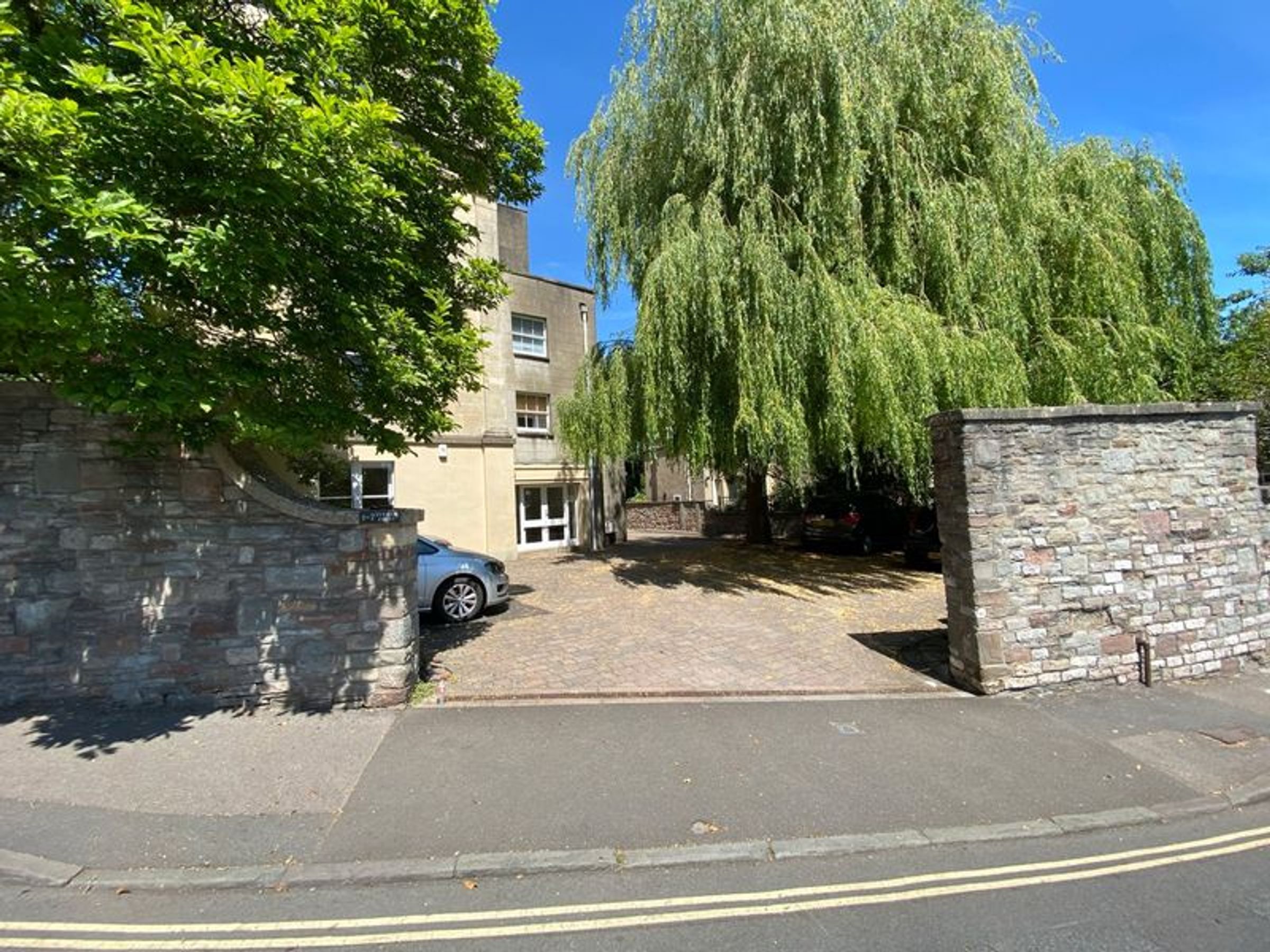 Flat Clifton Park in Bristol