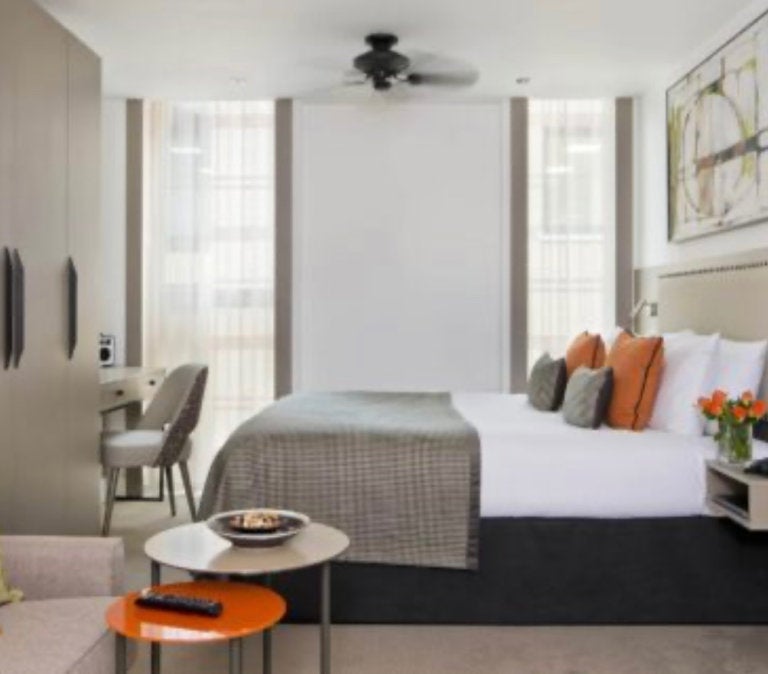 Flat Fetter Lane in City of London