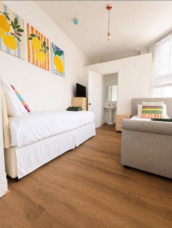 Room Westby Road in Bournemouth