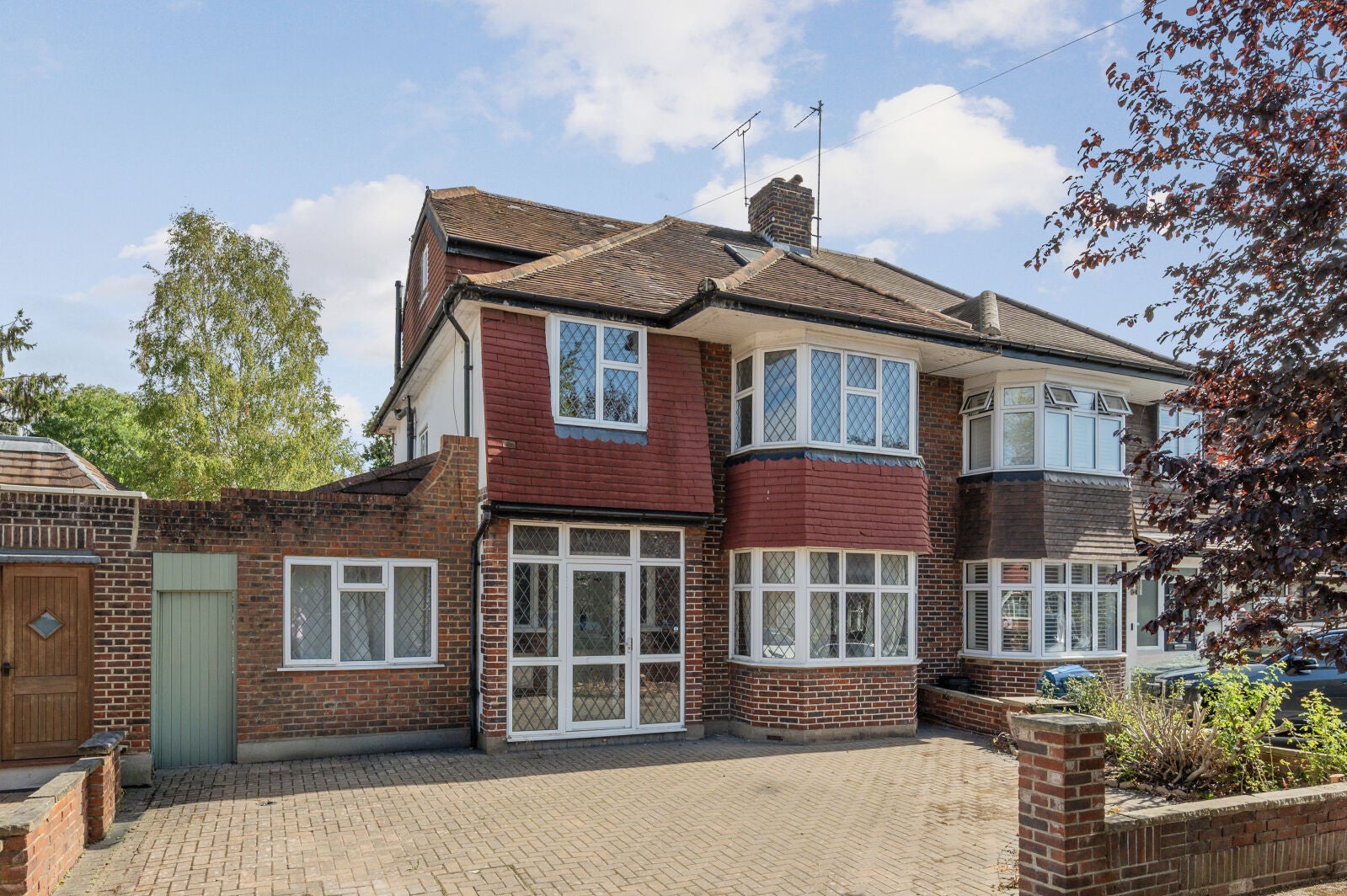 House Beverley Avenue in Greater London