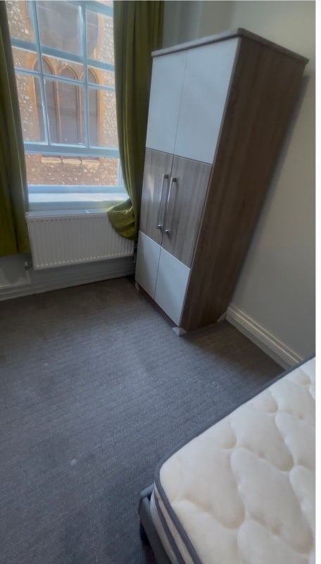Room Foley Street in City of Westminster