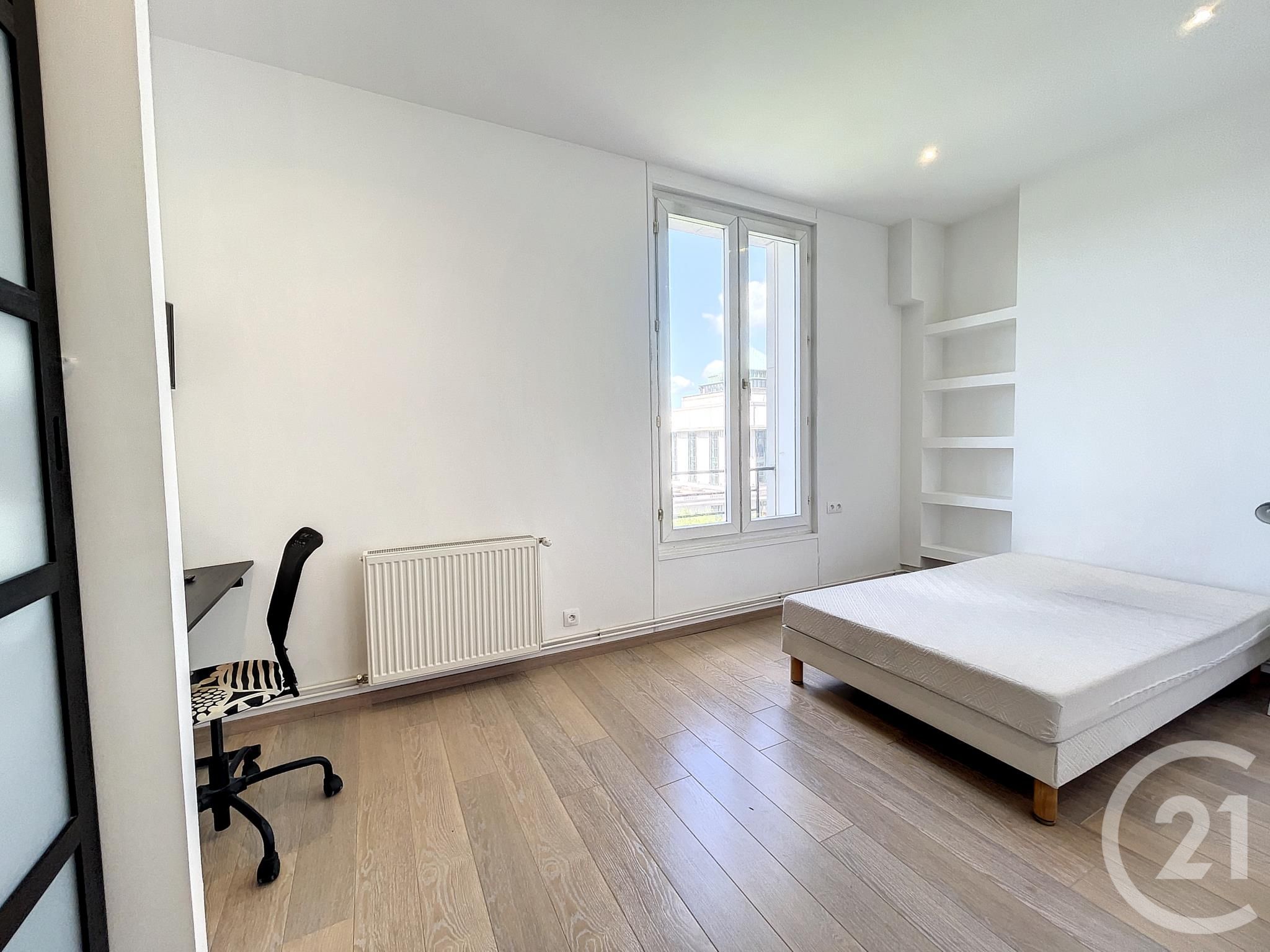 Chambre Place Anatole France à Tours
