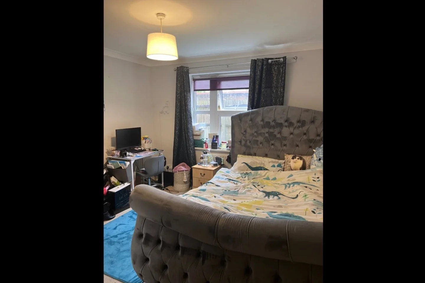 Flat Blunden Drive in Slough