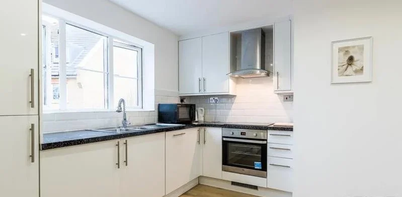 Flat Silvertown Way in Greater London
