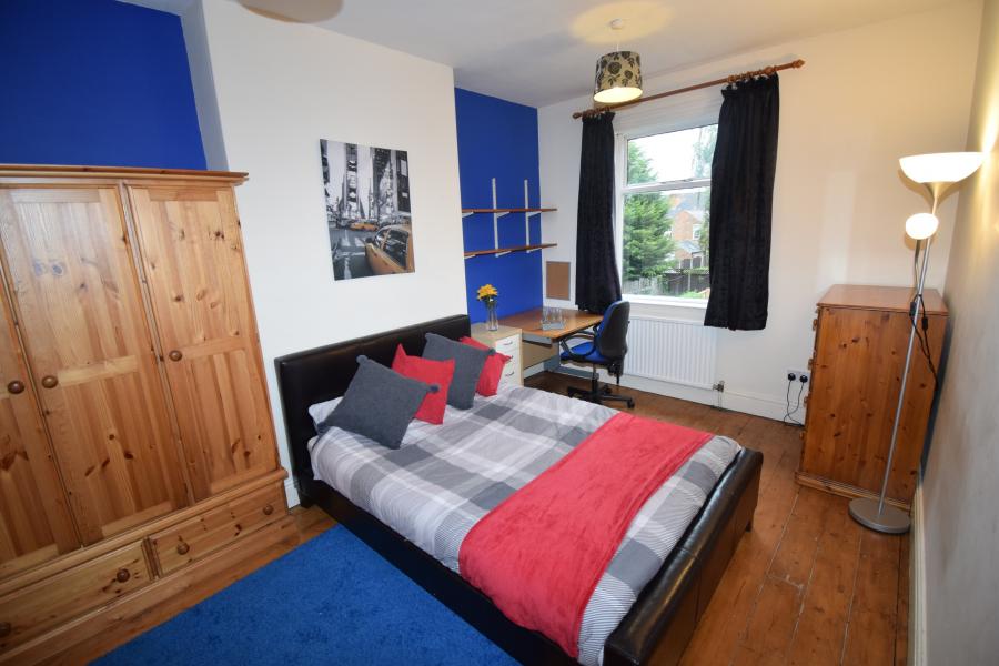 Room Cobden Street in Derby