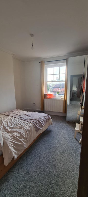 Room Lower Richmond Road in Greater London