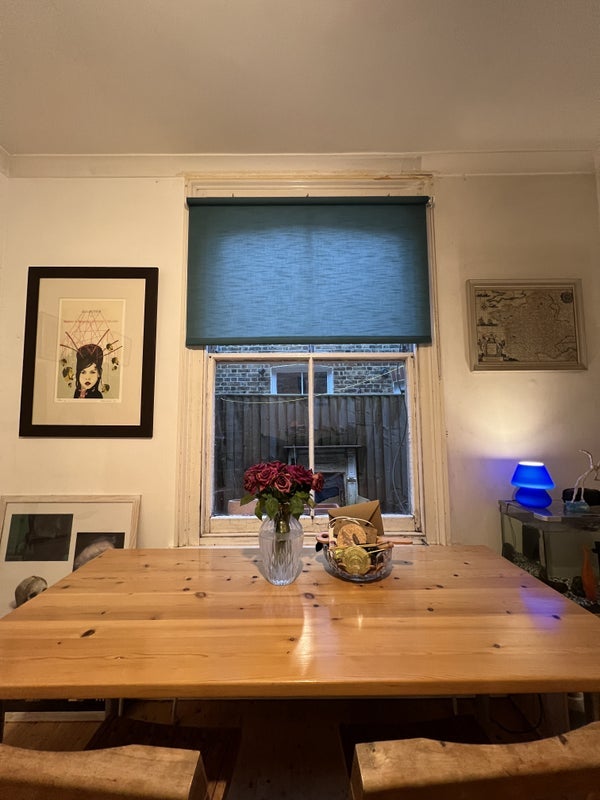 Room Fieldhouse Road in Greater London