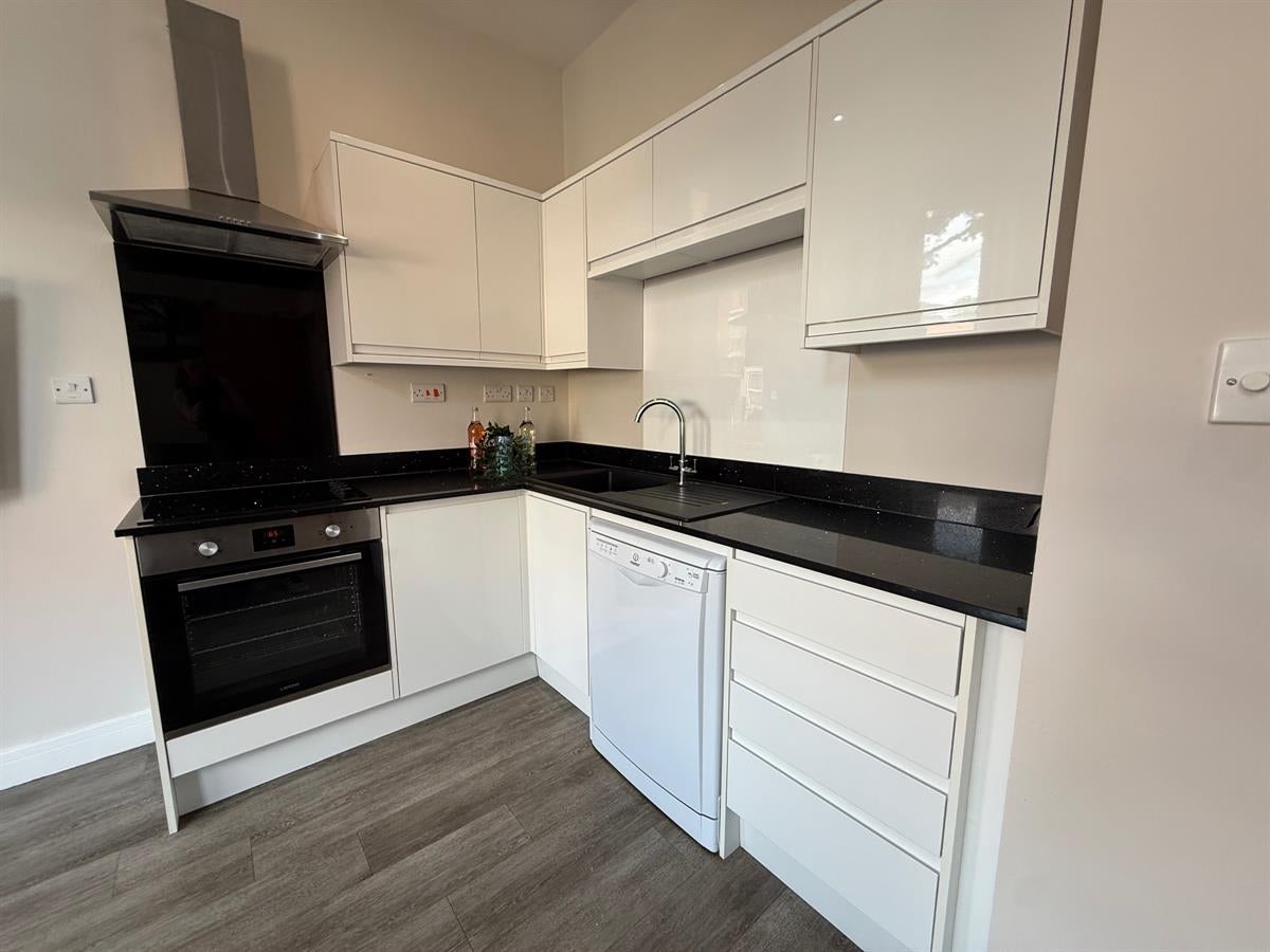 Flat Charnwood Grove in Rushcliffe
