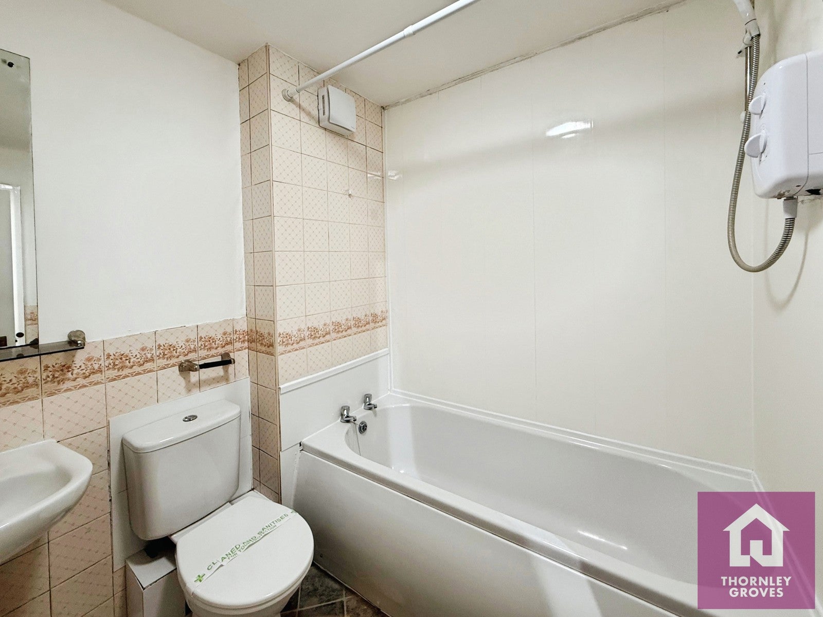 Flat Half Edge Lane in Salford