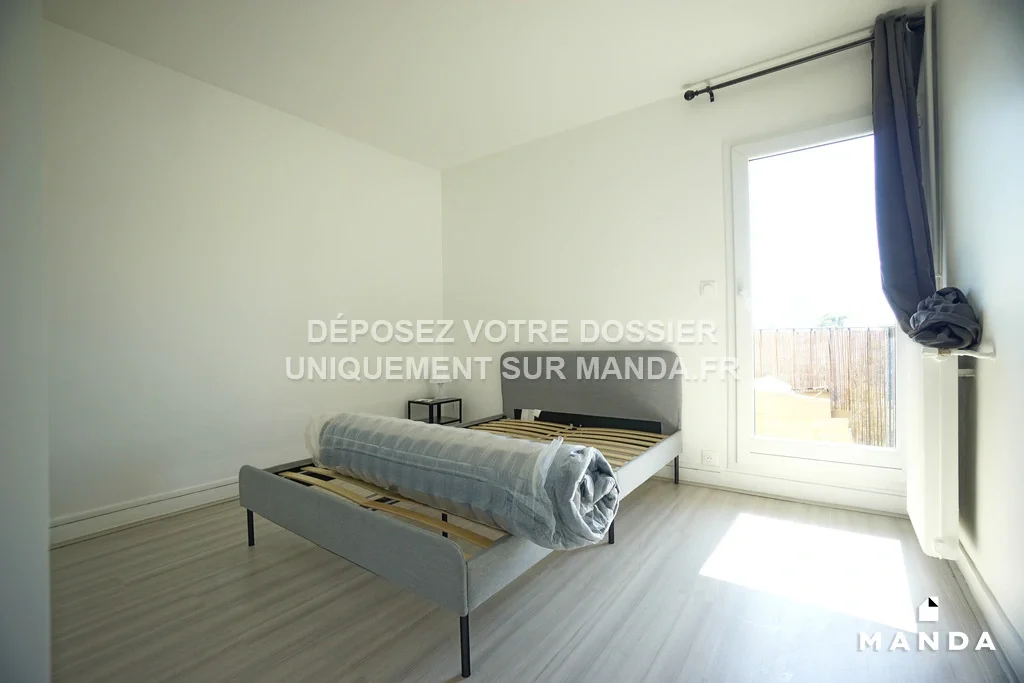 Room Avenue Saint-Marc in Massy