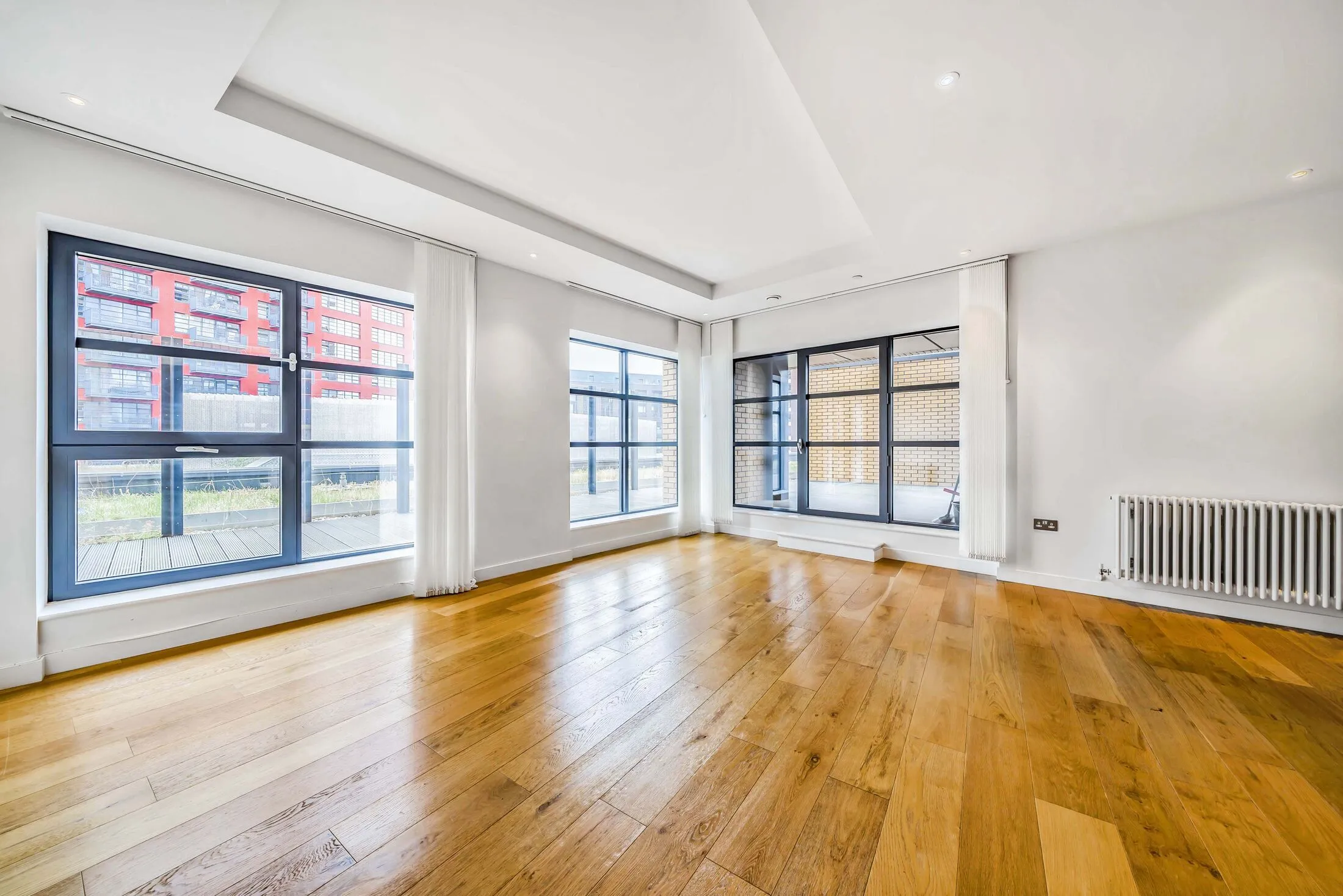Flat Hope Street in Greater London