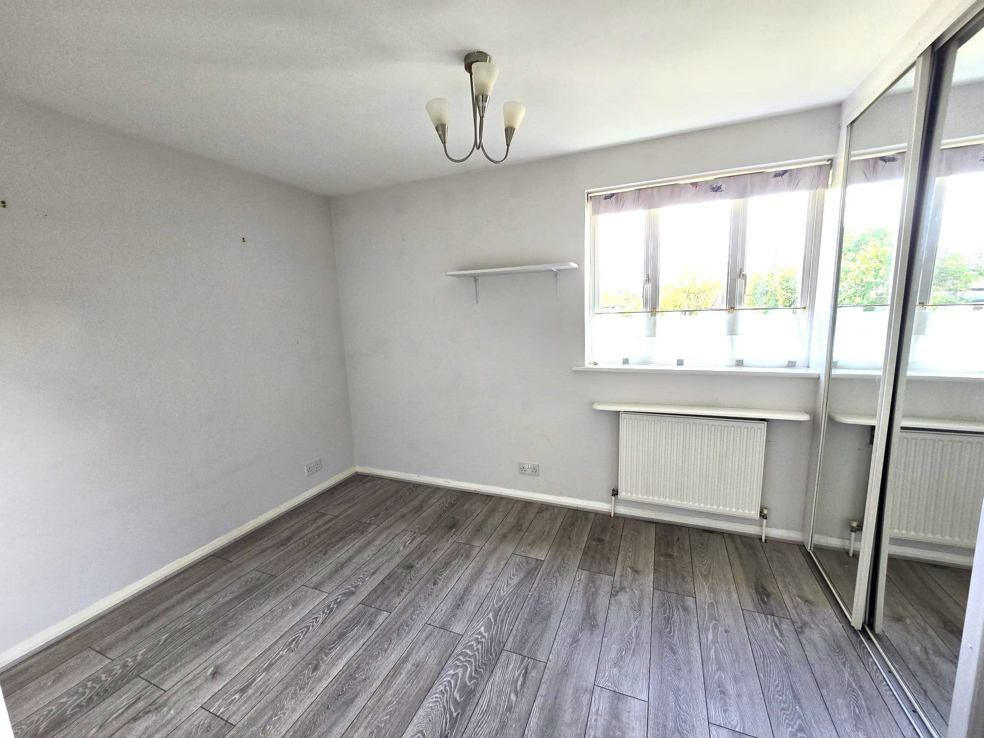 House Strouds Close in Greater London