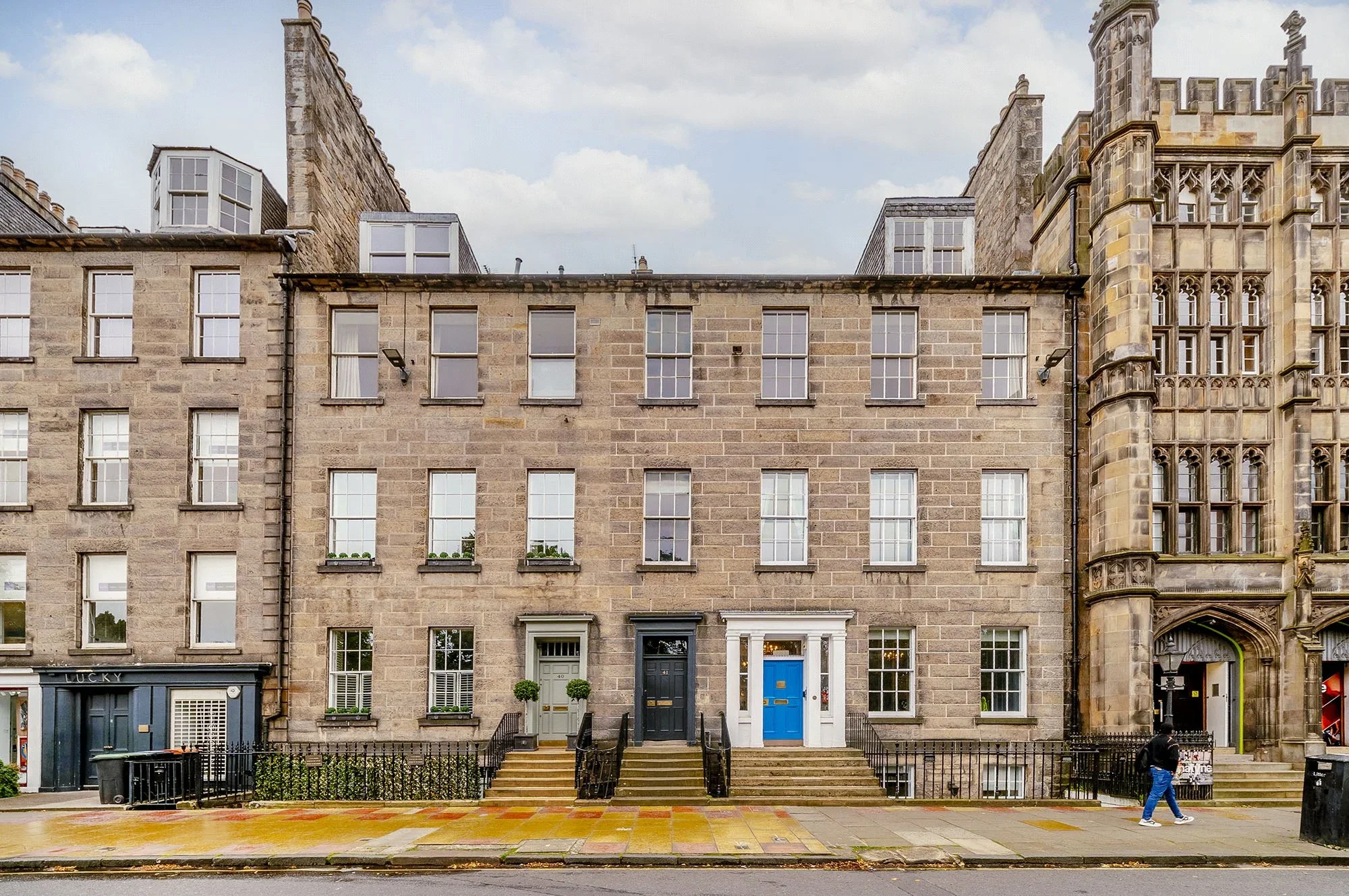 Flat Queen Street in City of Edinburgh
