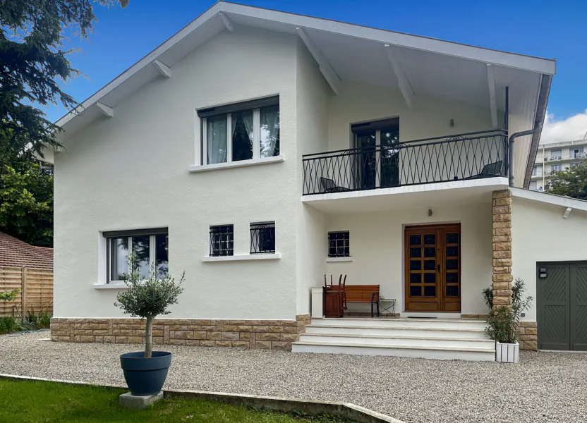 House Avenue Léon Blum in Décines-Charpieu