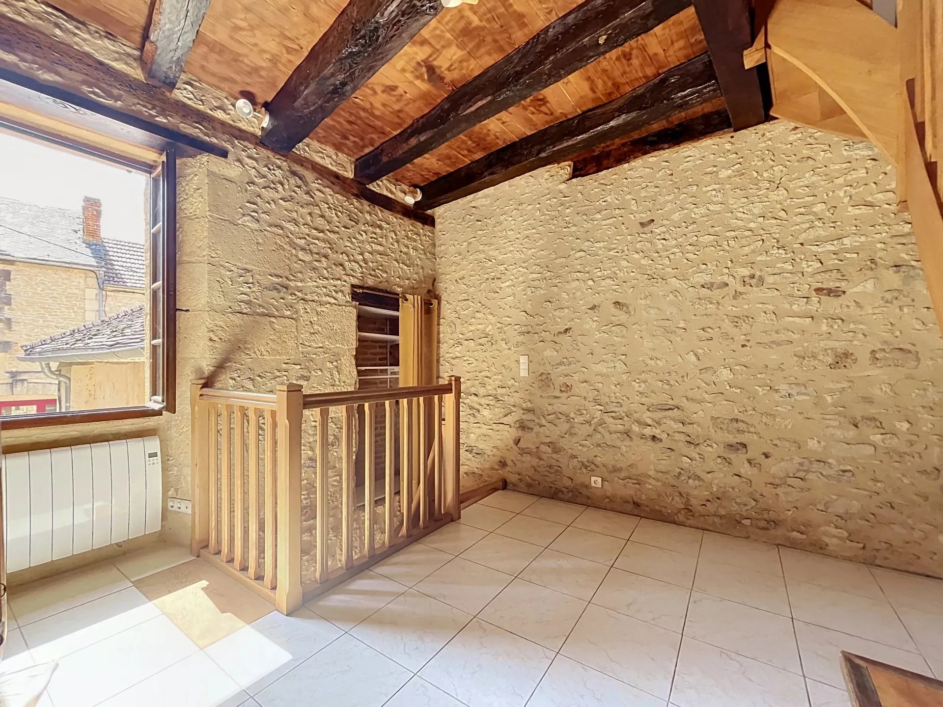 House Avenue Charles de Gaulle in Terrasson-Lavilledieu