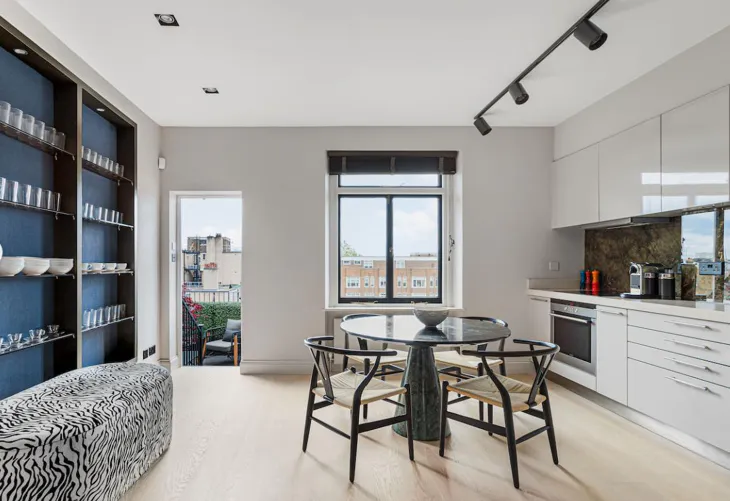 Flat Cadogan Square in Greater London
