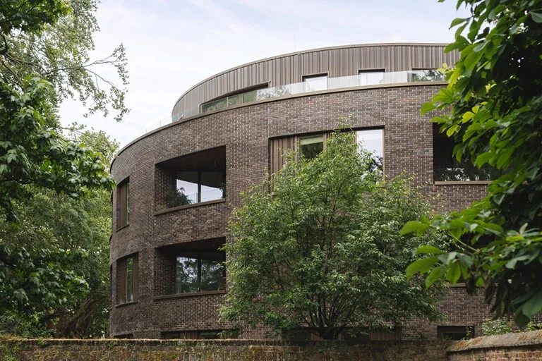 Flat Prodigal Square in Greater London