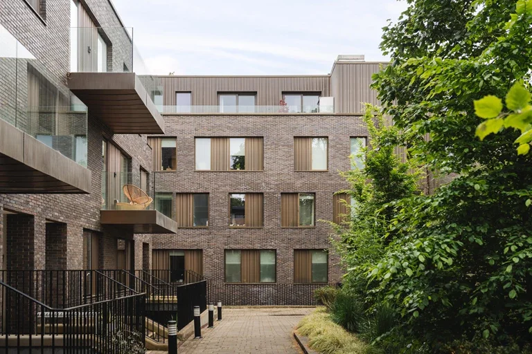 Flat Prodigal Square in Greater London