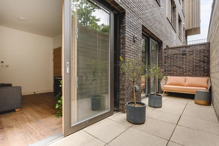 Flat Prodigal Square in Greater London