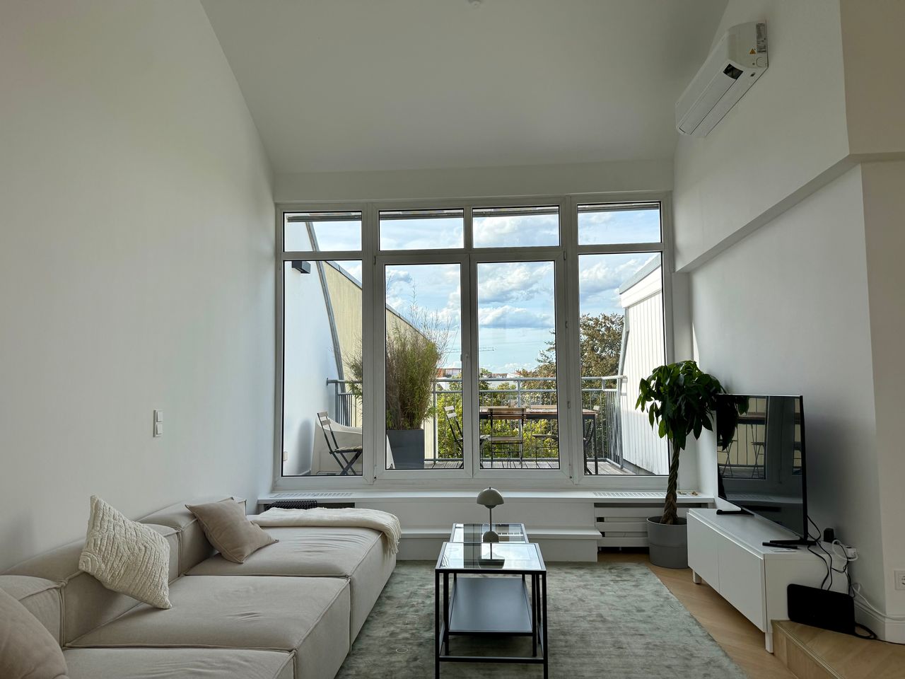 Wohnung Hohenzollerndamm in Berlin