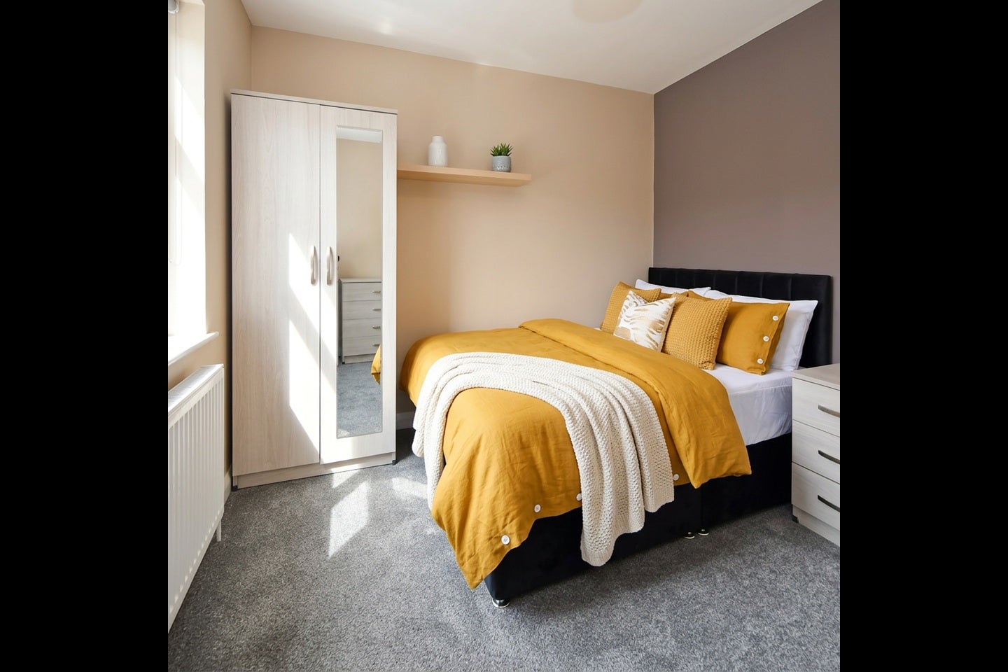 Room Walthall Street in Crewe