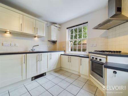 Flat Llewellyn Place in Shrewsbury