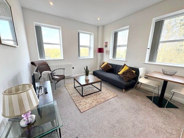 Flat Churchgate in Bolton
