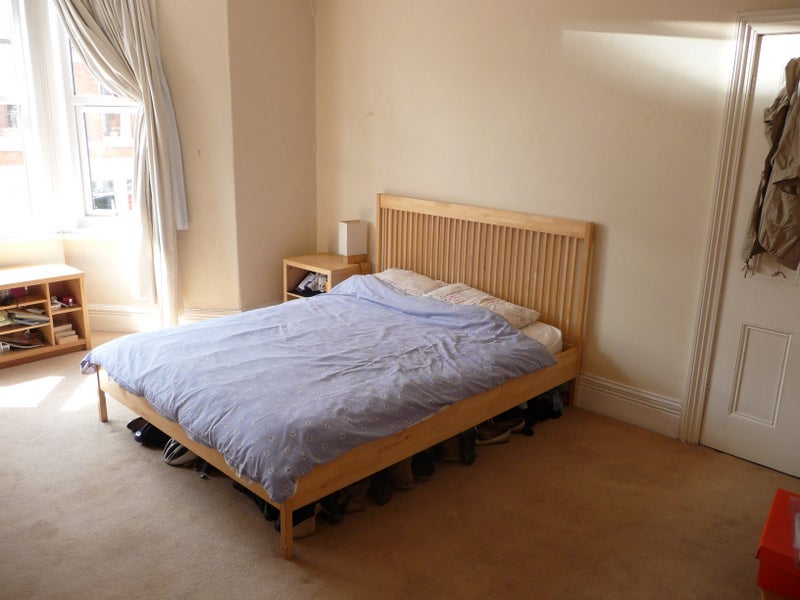 Room Forsyth Road in Newcastle upon Tyne
