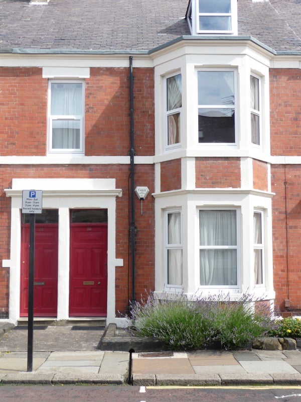 Room Forsyth Road in Newcastle upon Tyne