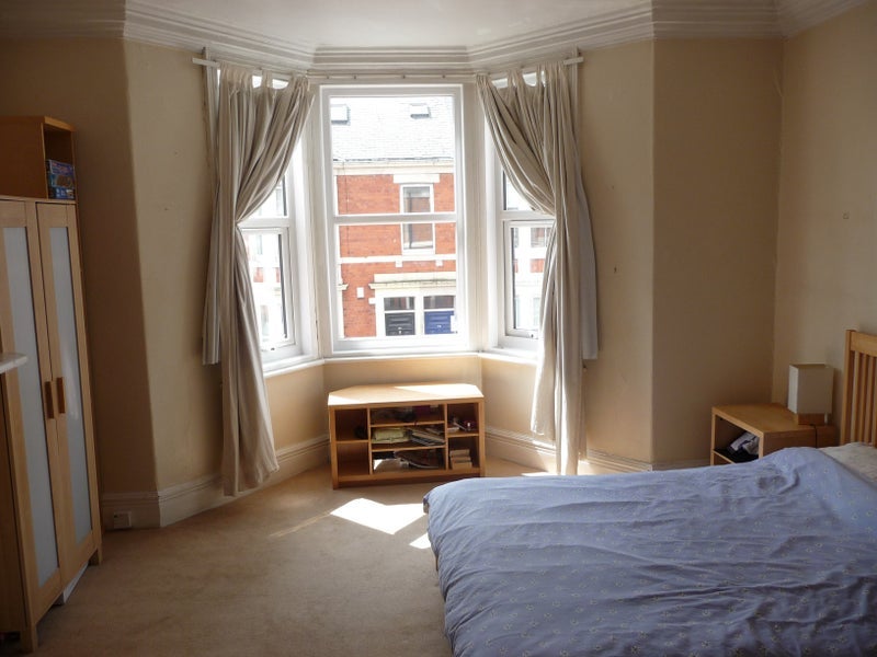 Room Forsyth Road in Newcastle upon Tyne