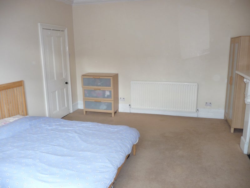 Room Forsyth Road in Newcastle upon Tyne