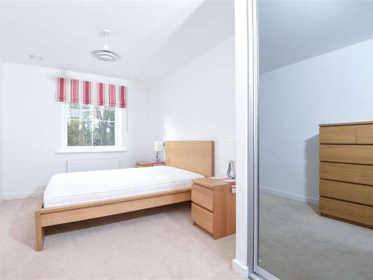 Flat Eden Road in Sevenoaks