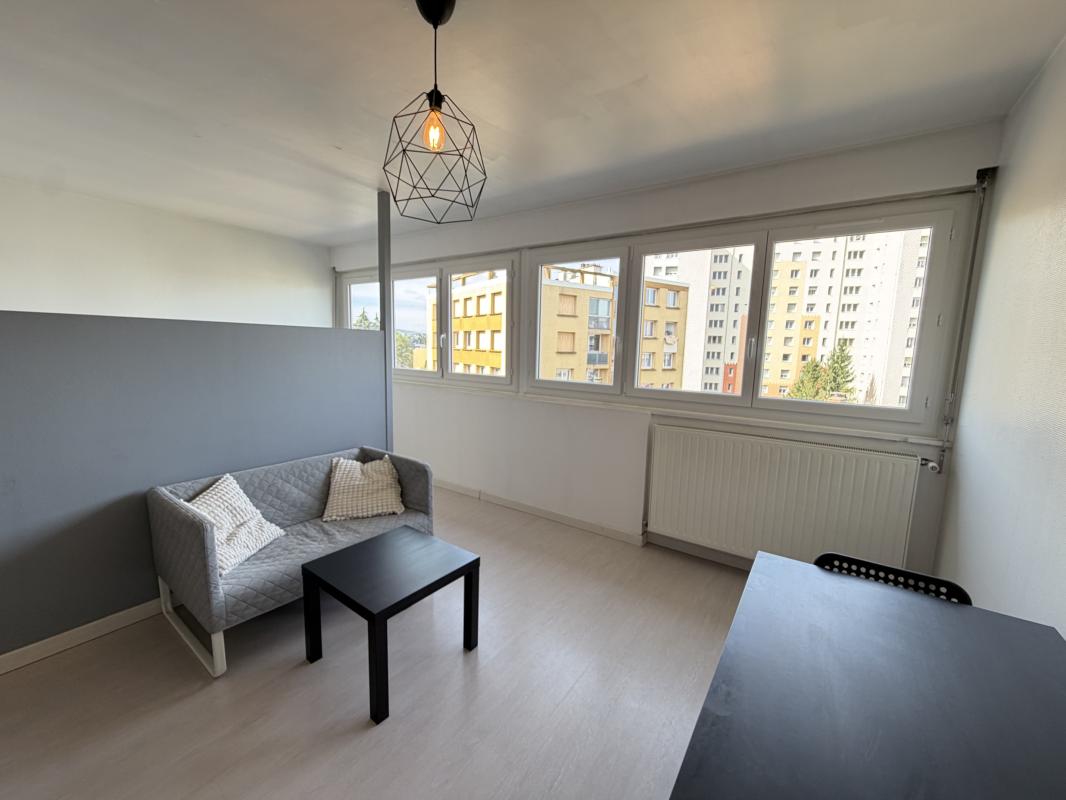 Appartement Rue Du Vingt Neuf Brumaire à Saint-Étienne