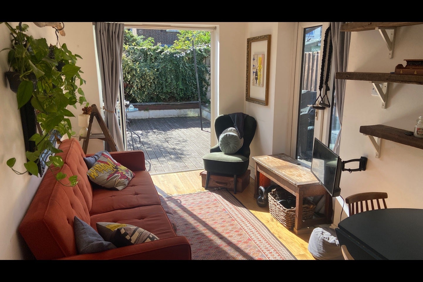 Flat Antill Road in Greater London