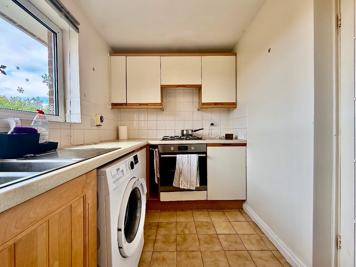 Flat Westminster Crescent in Sheffield